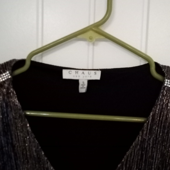 Women's gorgeous blouse cold shoulder with rhinestones on sleeve - Picture 3 of 4